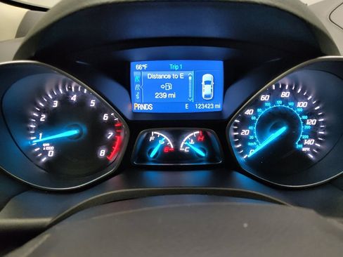 Used 2015 Ford Escape S image 23