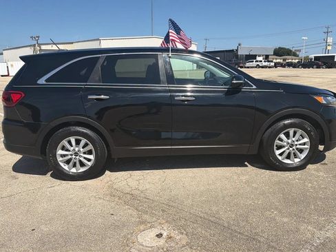 Used 2020 Kia Sorento FWD V6 image 6