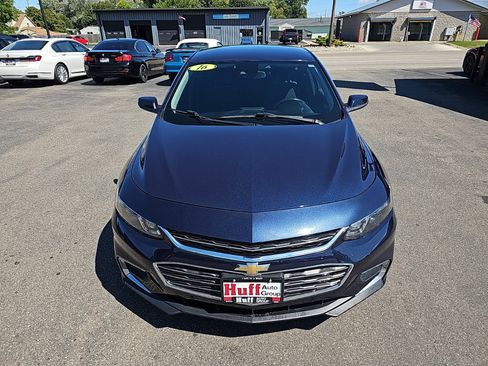 Used 2016 Chevrolet Malibu LT FWD image 9