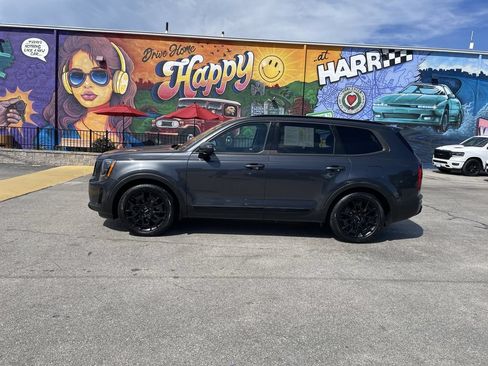 Used 2022 Kia Telluride EX w/ EX Premium Package AWD/4WD image 2