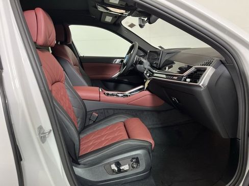 New 2026 BMW X6 xDrive40i w/ Executive Package image 22