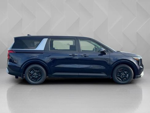 New 2026 Kia Carnival FWD image 4