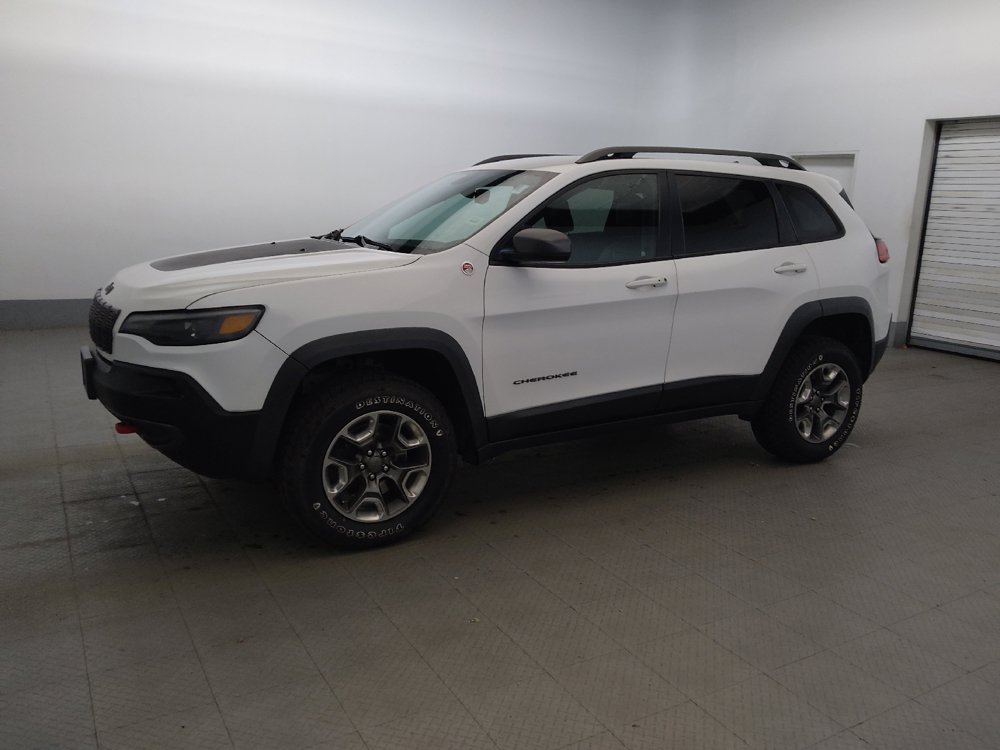 Used 2019 Jeep Cherokee Trailhawk AWD/4WD image 2