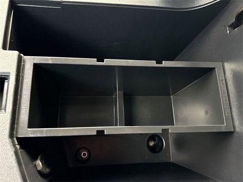 Used 2013 Toyota Tundra Grade image 32