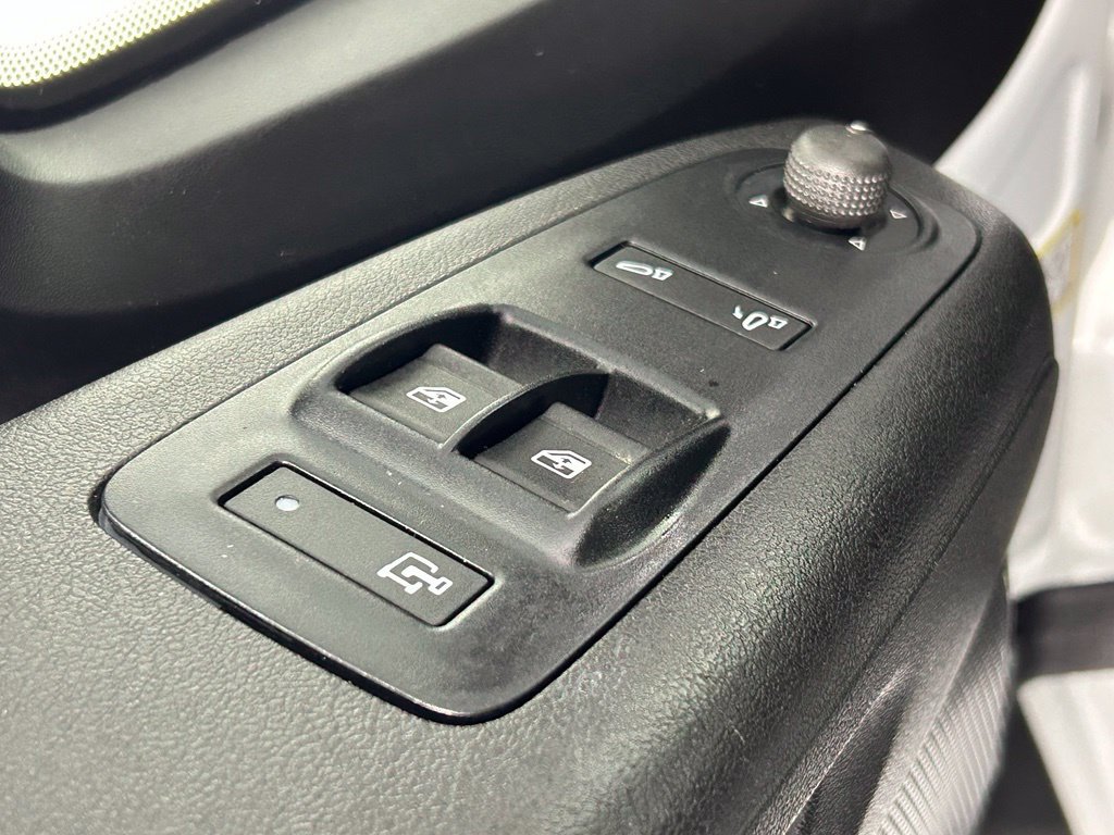 Used 2025 RAM ProMaster 2500 w/ Convenience Group FWD image 30