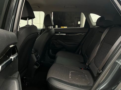 Used 2025 Kia Seltos S image 11