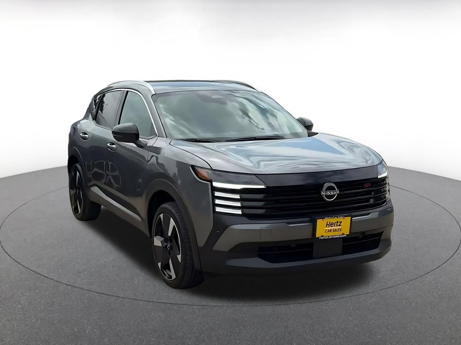 Used 2026 Nissan Kicks SR AWD/4WD image 3