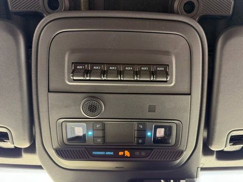 Certified 2023 Ford Bronco Heritage Edition AWD/4WD image 39