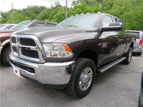 Used 2017 RAM 2500 Tradesman w/ Chrome Appearance Group AWD/4WD image 13