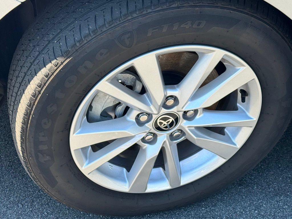 Used 2025 Toyota Camry LE FWD image 37