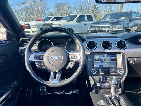 Used 2018 Ford Mustang Premium RWD image 17