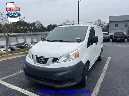 Used 2016 Nissan NV200 SV image 1