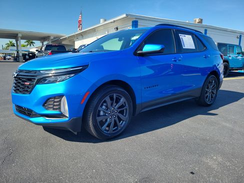 Used 2024 Chevrolet Equinox RS FWD image 2