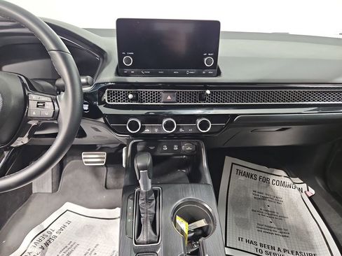 Used 2025 Honda Civic Sport image 17