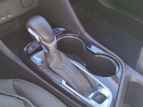 Certified 2024 Buick Encore GX Preferred AWD/4WD image 25