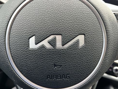 Used 2023 Kia Sportage EX image 33