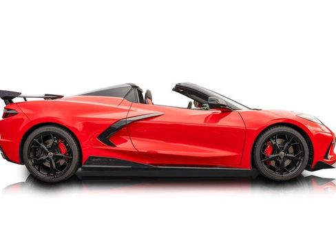 Used 2021 Chevrolet Corvette Stingray Premium Conv w/ Z51 Performance Package image 2