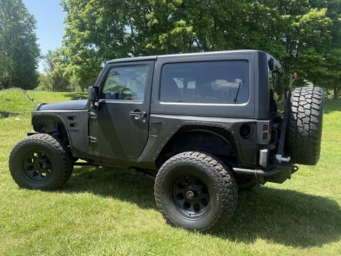 Used 2014 Jeep Wrangler Sport w/ Connectivity Group image 5