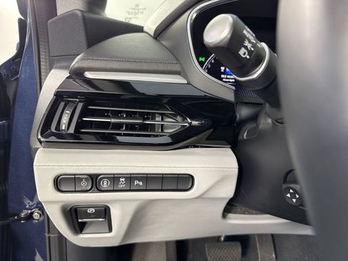 Certified 2025 Acura MDX w/ Technology Package image 16