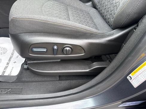 Used 2022 Chevrolet Equinox LT AWD/4WD image 9