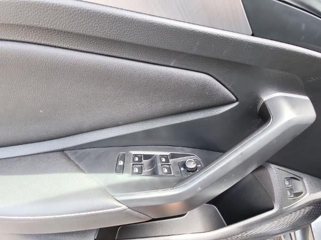Used 2024 Volkswagen Jetta SE FWD image 22