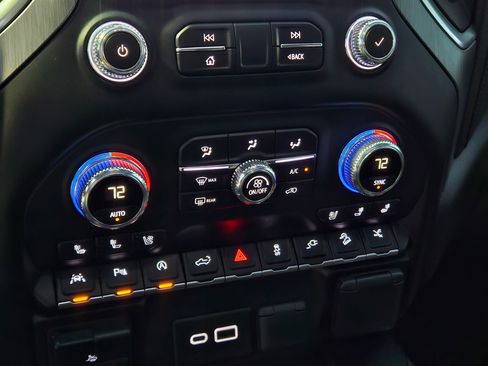 Used 2019 GMC Sierra 1500 Denali w/ Denali Ultimate Package image 28