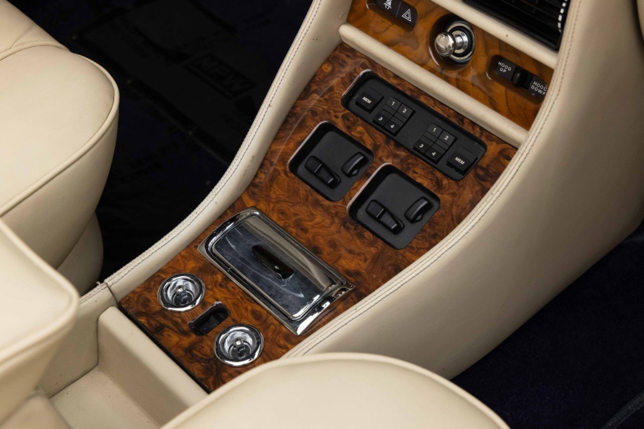 Used 1989 Rolls-Royce Corniche II RWD image 30