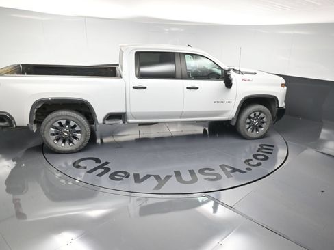 Used 2024 Chevrolet Silverado 2500 Custom w/ Custom Value Package AWD/4WD image 24
