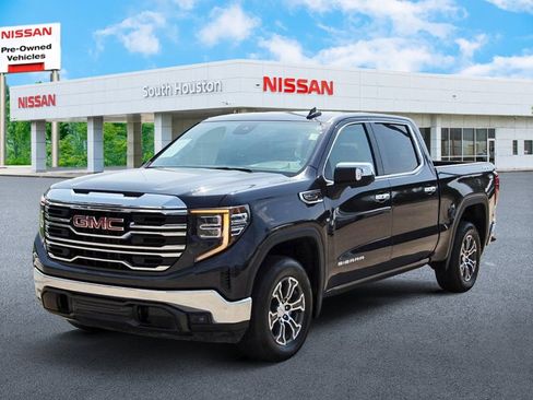 Used 2025 GMC Sierra 1500 SLT AWD/4WD image 2