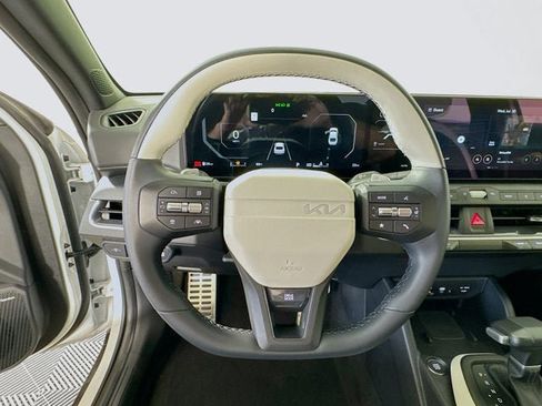 New 2025 Kia K4 GT-Line Turbo image 11
