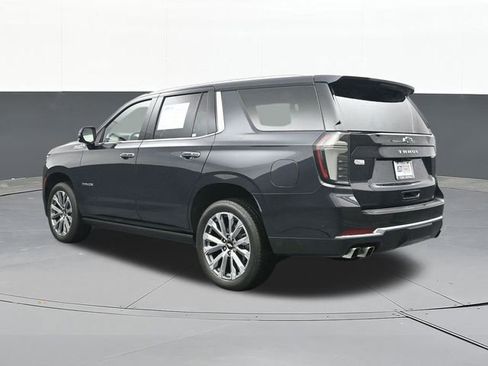 Used 2025 Chevrolet Tahoe High Country AWD/4WD image 10