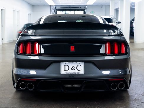 Used 2017 Ford Mustang Shelby GT350R w/ GT350R Equipment Group 920A image 5