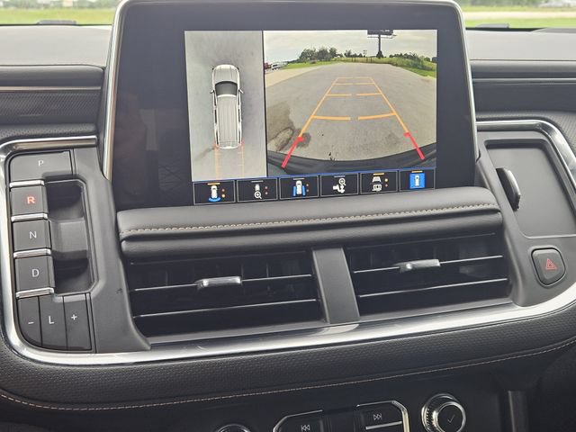 Used 2024 GMC Yukon AT4 w/ Technology Package AWD/4WD image 18