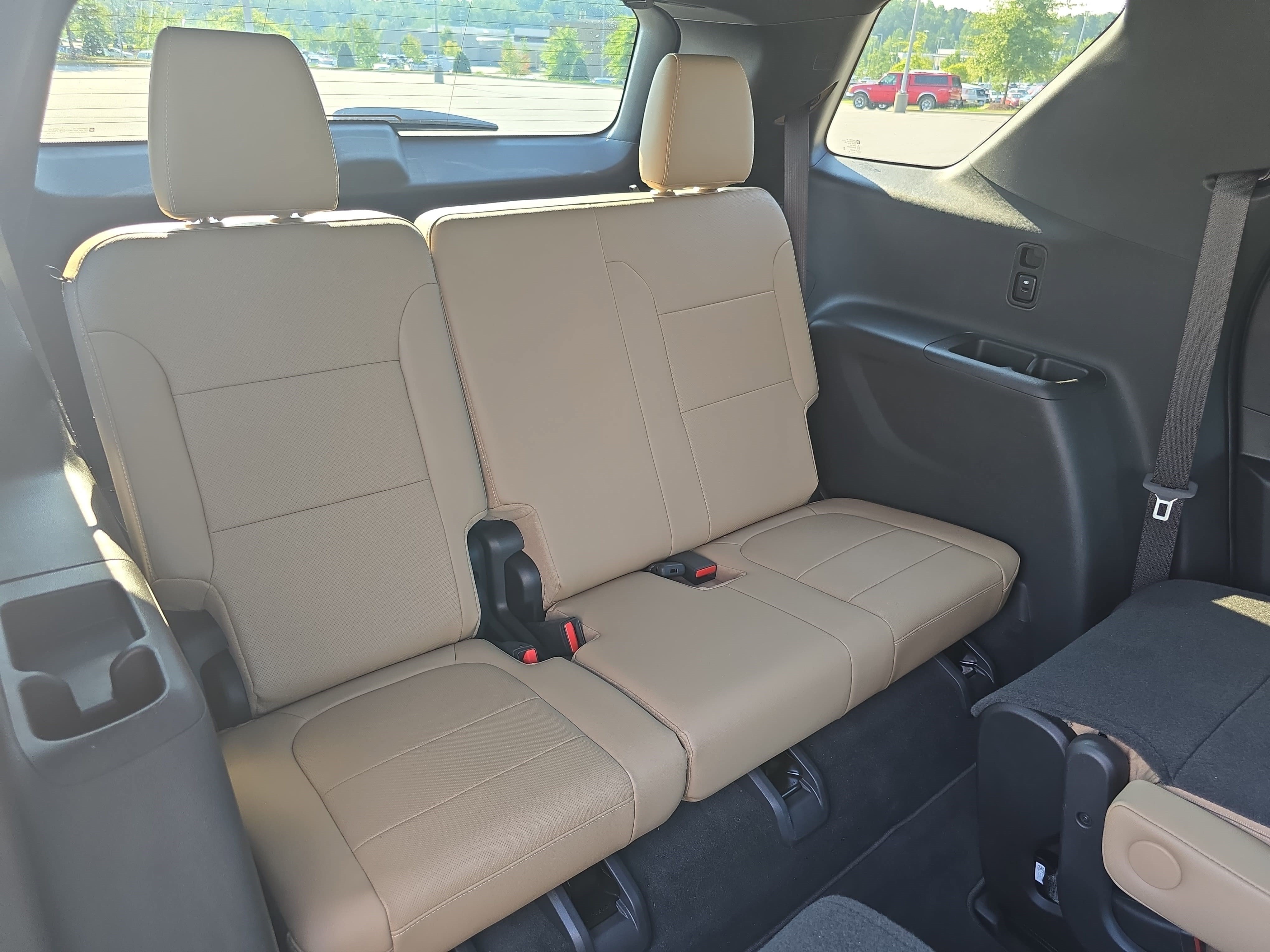Used 2022 Chevrolet Traverse Premier AWD/4WD image 13