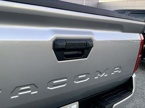 Used 2024 Toyota Tacoma SR5 RWD image 9