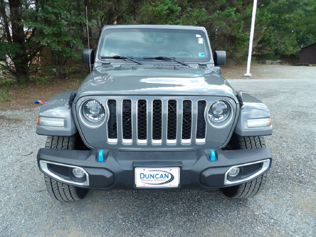 Used 2023 Jeep Wrangler Unlimited Sahara w/ Cold Weather Group AWD/4WD image 8