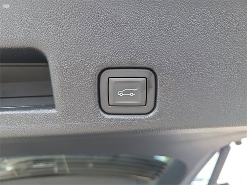 New 2026 Chevrolet Traverse LT w/ Midnight/Sport Edition image 11