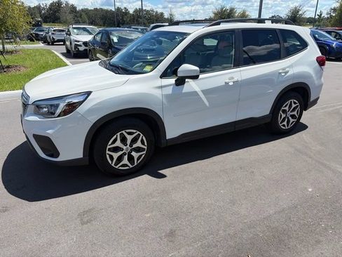 Used 2021 Subaru Forester Premium AWD/4WD image 3
