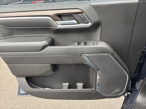 Used 2022 Chevrolet Silverado 1500 RST image 11