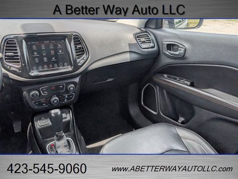 Used 2019 Jeep Compass Limited w/ Safety & Security Group FWD image 12