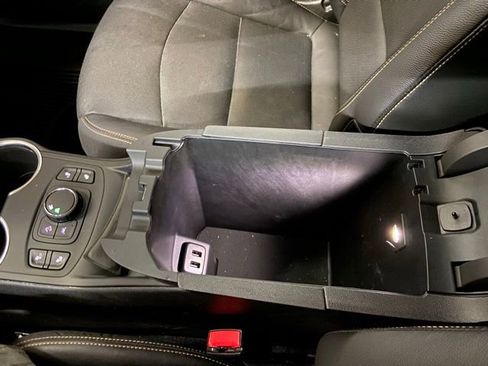 Used 2020 GMC Terrain SLT w/ Preferred Package image 50