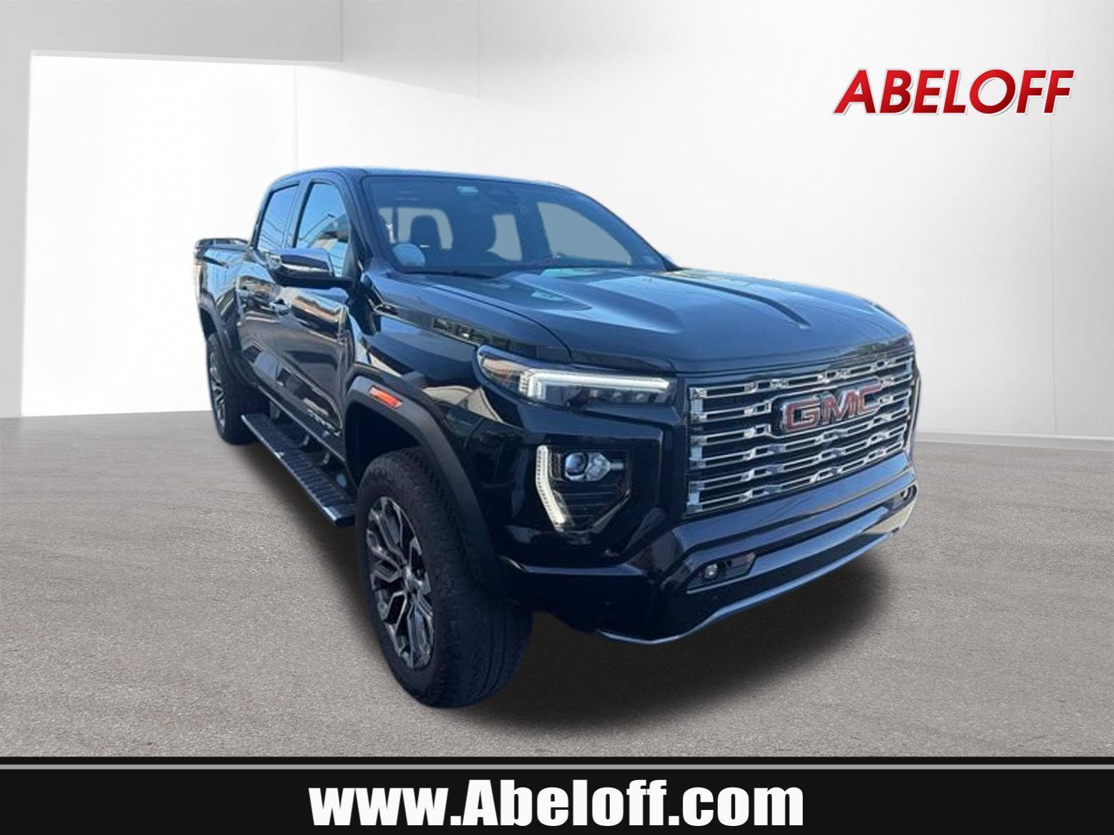 Used 2023 GMC Canyon Denali AWD/4WD image 1