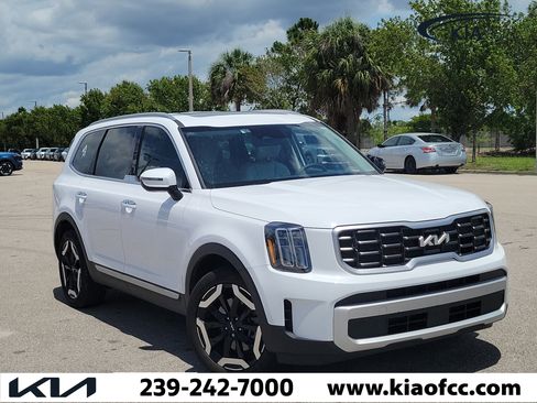 Used 2025 Kia Telluride S FWD image 1
