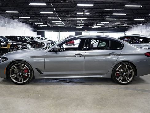 Used 2023 BMW M550i xDrive w/ Executive Package AWD/4WD image 2