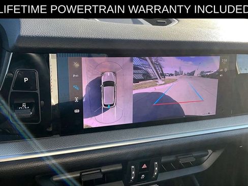 Used 2024 Porsche Cayenne image 29