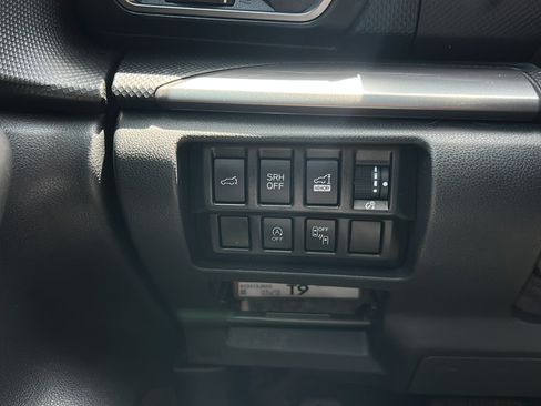 Used 2021 Subaru Forester Premium AWD/4WD image 29