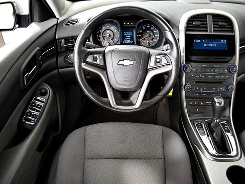 Used 2013 Chevrolet Malibu LS image 18