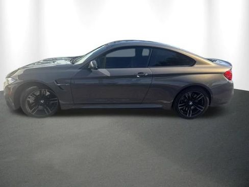 Used 2017 BMW M4 Coupe RWD image 4