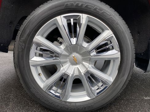 Used 2022 Chevrolet Silverado 1500 High Country w/ High Country Premium Package image 51