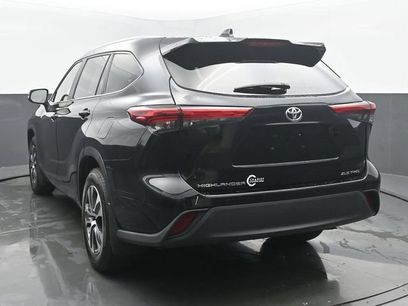 Used 2023 Toyota Highlander XLE